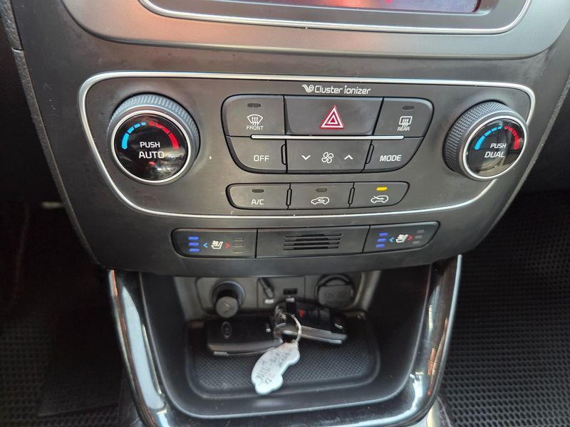 2014 Kia Sorento Diesel 2.0 2WD Prestige photo 18