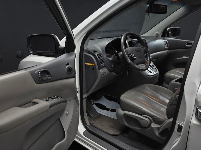 2014 Kia Carnival Grand GLX Premium photo 10
