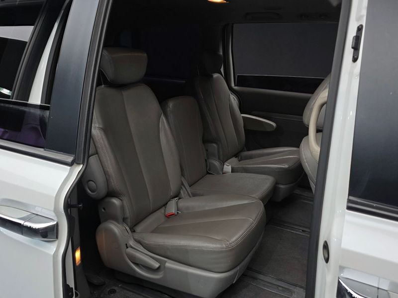 2014 Kia Carnival Grand GLX Premium photo 11