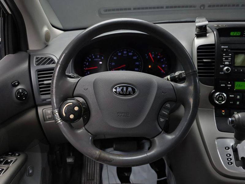 2014 Kia Carnival Grand GLX Premium photo 13