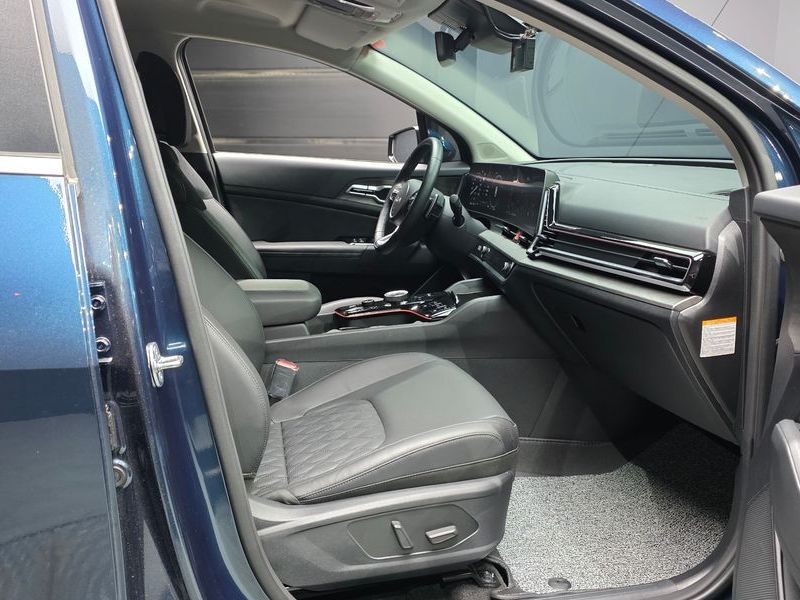 2024 Kia Sportage Signature 4WD photo 11