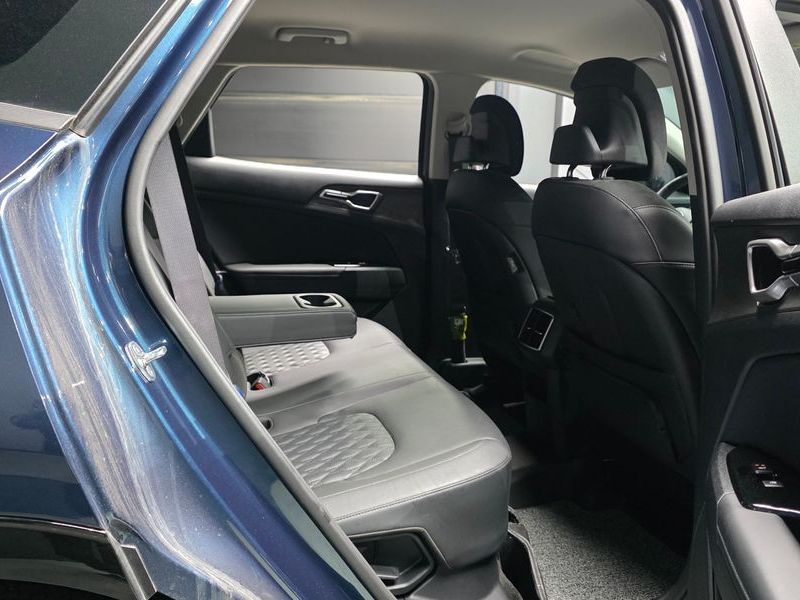 2024 Kia Sportage Signature 4WD photo 12