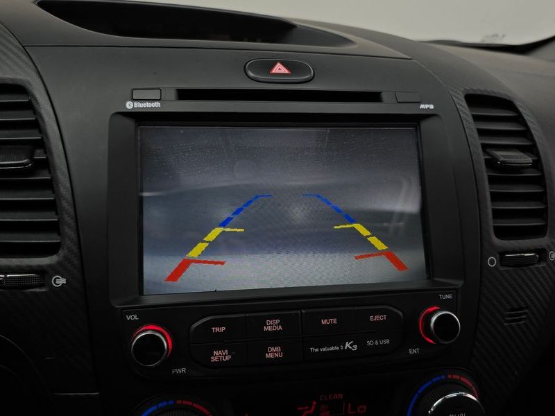 2015 Kia K3 Prestige photo 15