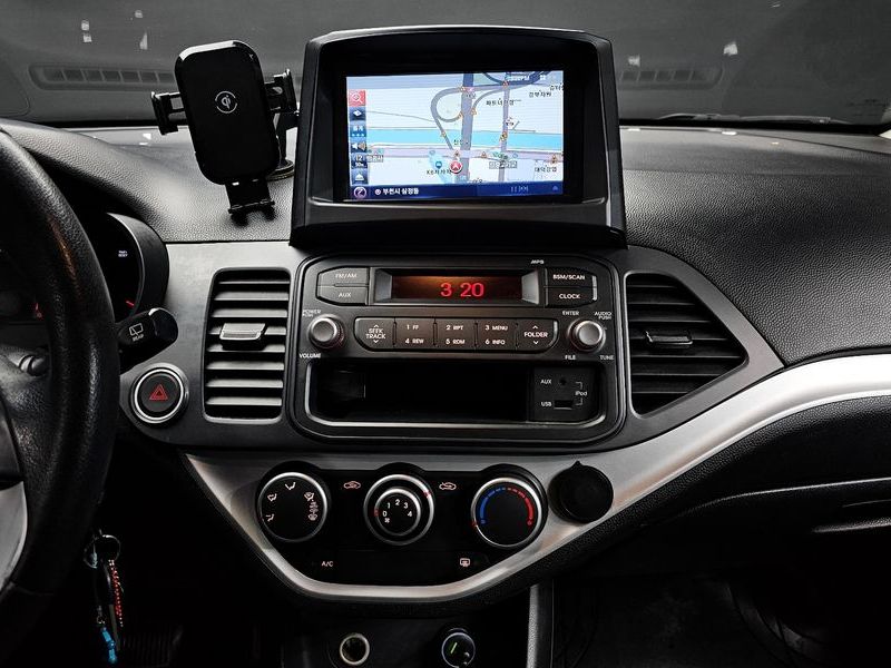 2012 Kia Morning Deluxe photo 13
