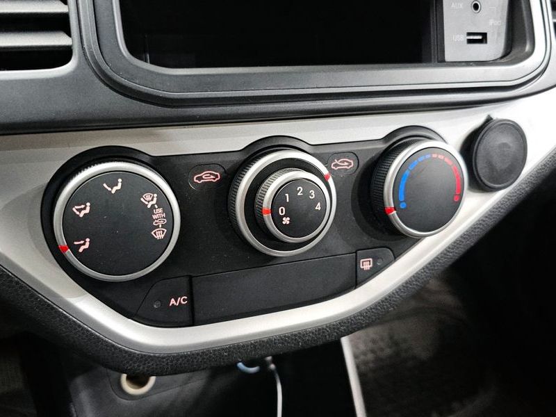 2012 Kia Morning Deluxe photo 16