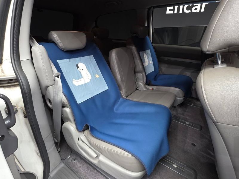 2014 Kia Carnival Grand GLX Deluxe photo 12