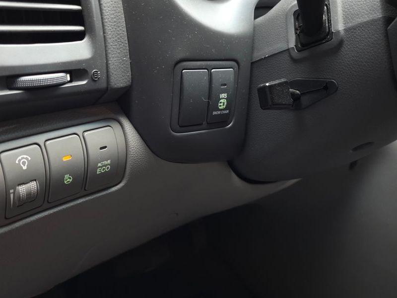 2014 Kia Carnival Grand GLX Deluxe photo 17