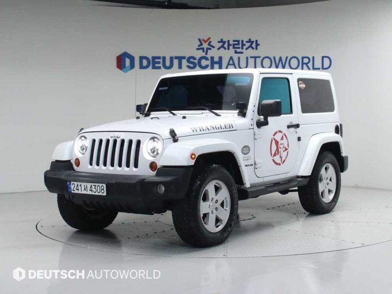 2012 Jeep Wrangler 2.8 Diesel Sahara 2Door photo 1