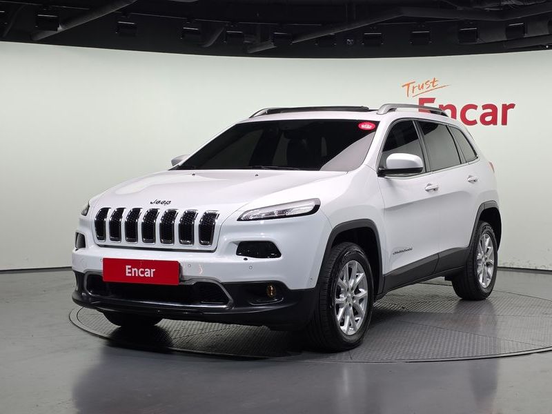 2016 Jeep Cherokee 2.2 Diesel Longitude AWD photo 1