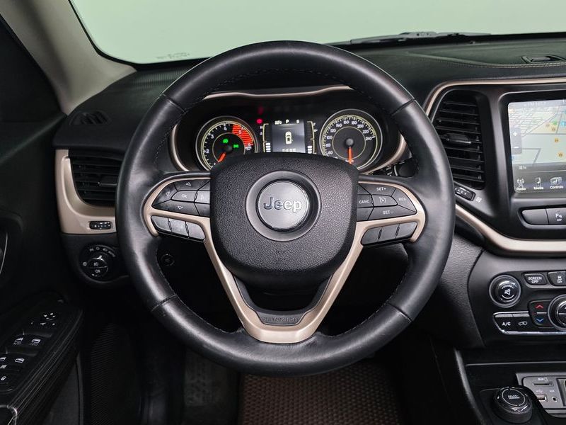 2016 Jeep Cherokee 2.2 Diesel Longitude AWD photo 12