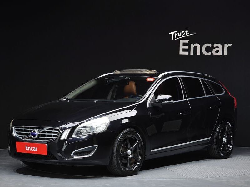 2013 Volvo V60 D4 1st photo 1