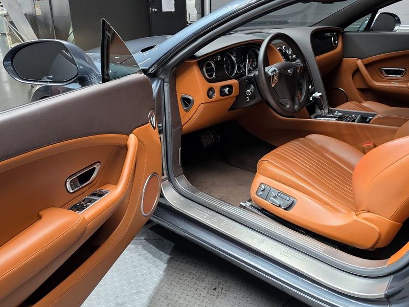 2016 Bentley Continental GT 4.0 GT photo 10