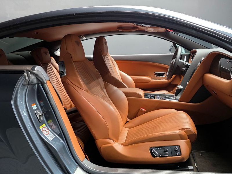 2016 Bentley Continental GT 4.0 GT photo 11