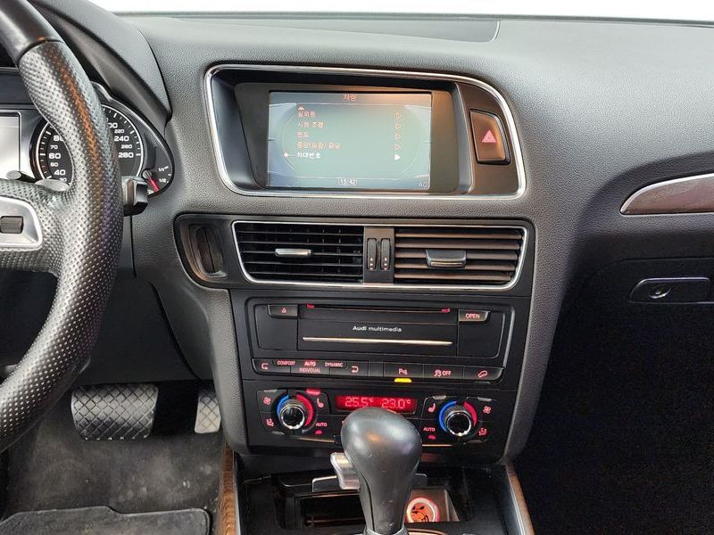 2012 Audi Q5 3.0 TDI Quattro 8R photo 14