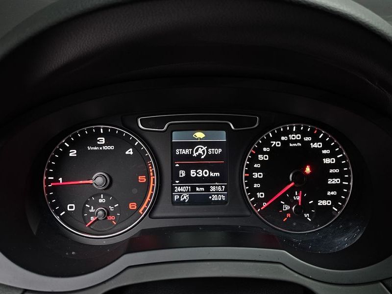 2013 Audi Q3 2.0 TDI Quattro Dynamic 8U photo 8