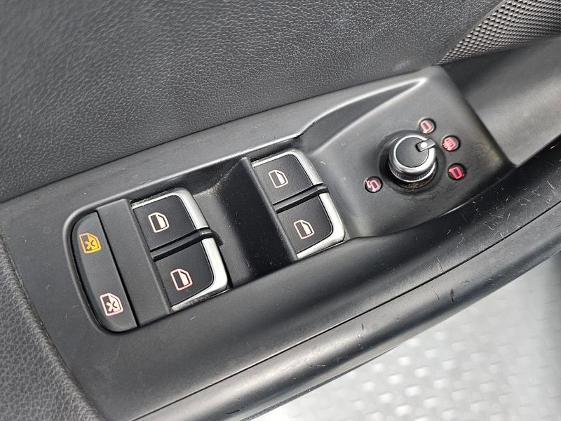 2013 Audi Q3 2.0 TDI Quattro Dynamic 8U photo 14