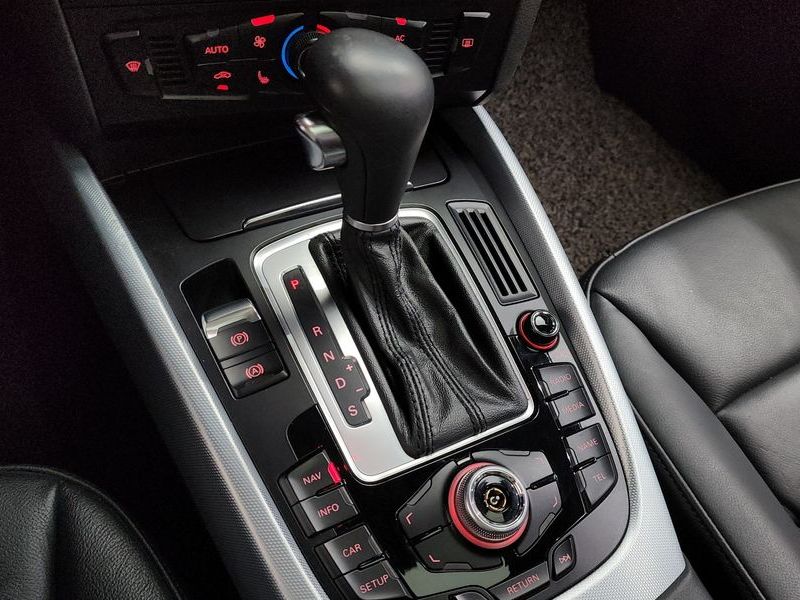 2012 Audi Q5 2.0 TDI Quattro 8R photo 9