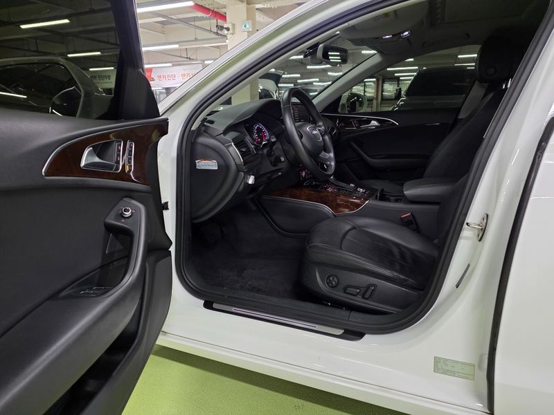 2013 Audi A6 3.0 TDI Quattro C7 photo 11