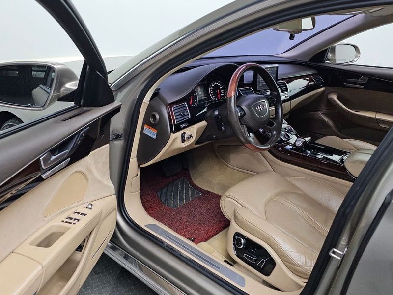 2012 Audi A8 4.2 FSI Quattro LWB D4 photo 10