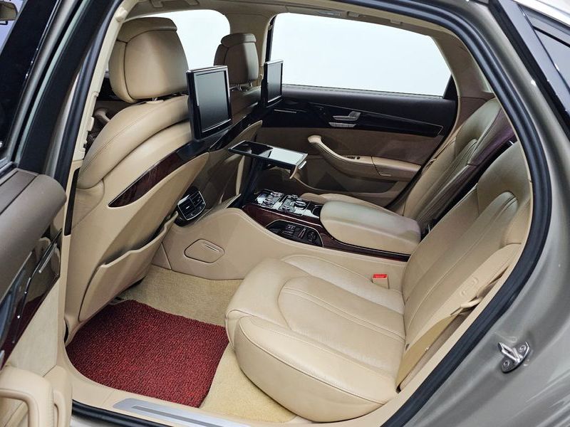 2012 Audi A8 4.2 FSI Quattro LWB D4 photo 11