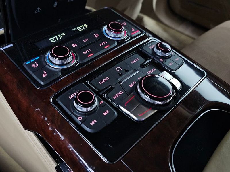 2012 Audi A8 4.2 FSI Quattro LWB D4 photo 19