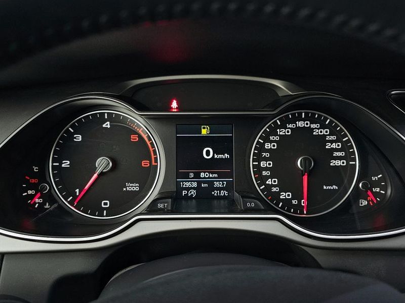2015 Audi A4 30 TDI B8 photo 8