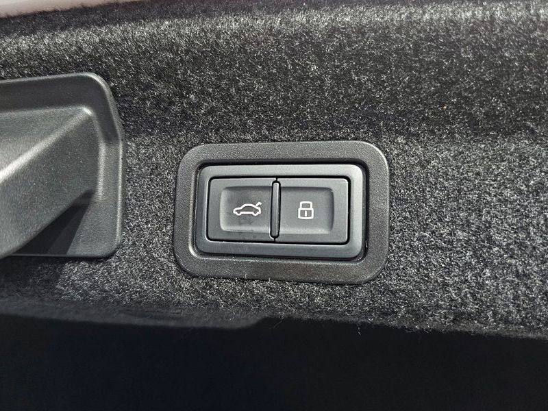 2021 Audi A6 45 TFSI Quattro Premium photo 20