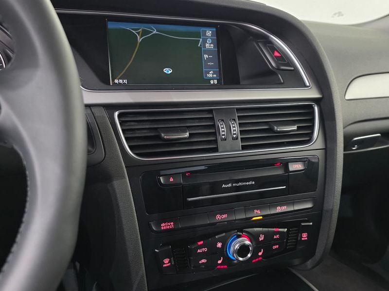 2015 Audi A4 30 TDI Dynamic B8 photo 13