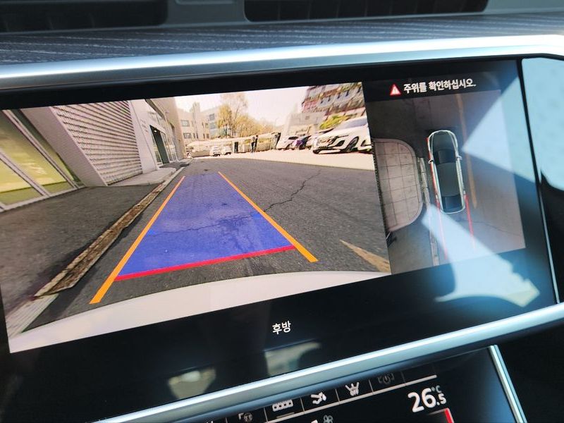 2025 Audi A7 55 TFSI Quattro Premium photo 8