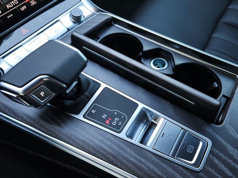 2025 Audi A7 55 TFSI Quattro Premium photo 10
