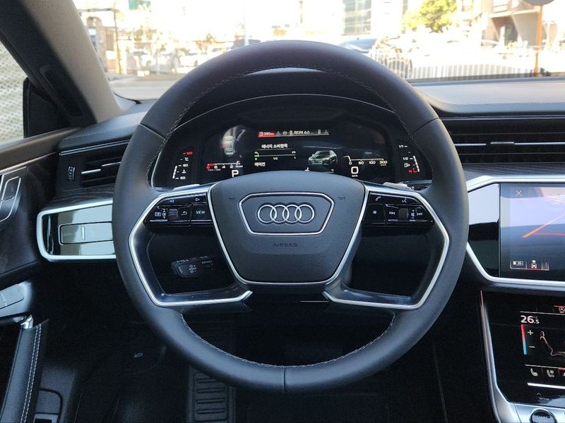 2025 Audi A7 55 TFSI Quattro Premium photo 12