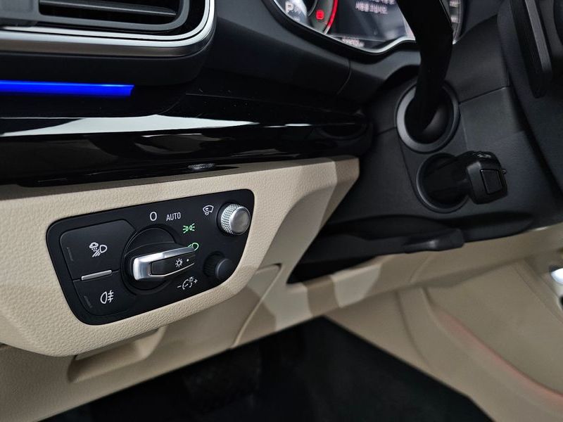 2022 Audi Q5 45 TFSI Quattro Premium photo 27
