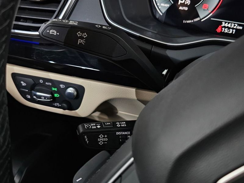 2022 Audi Q5 45 TFSI Quattro Premium photo 28