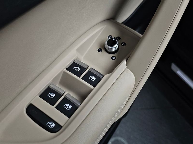2022 Audi Q5 45 TFSI Quattro Premium photo 30