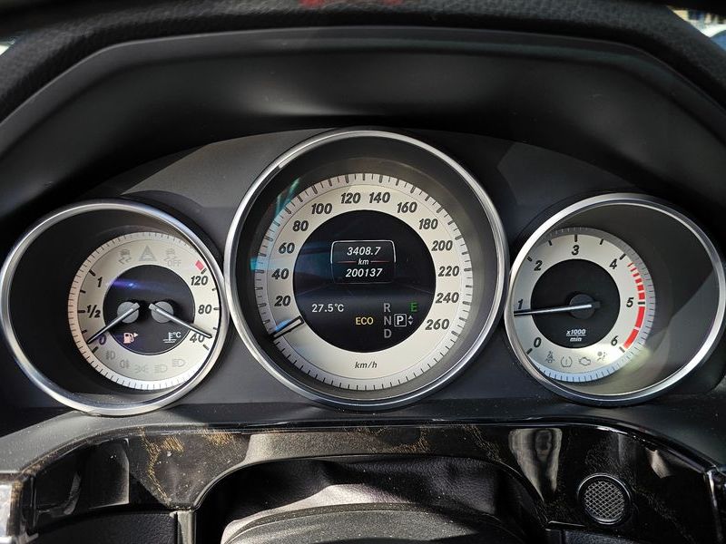 2014 Mercedes-Benz E-Class E220 CDI Avantgarde photo 8