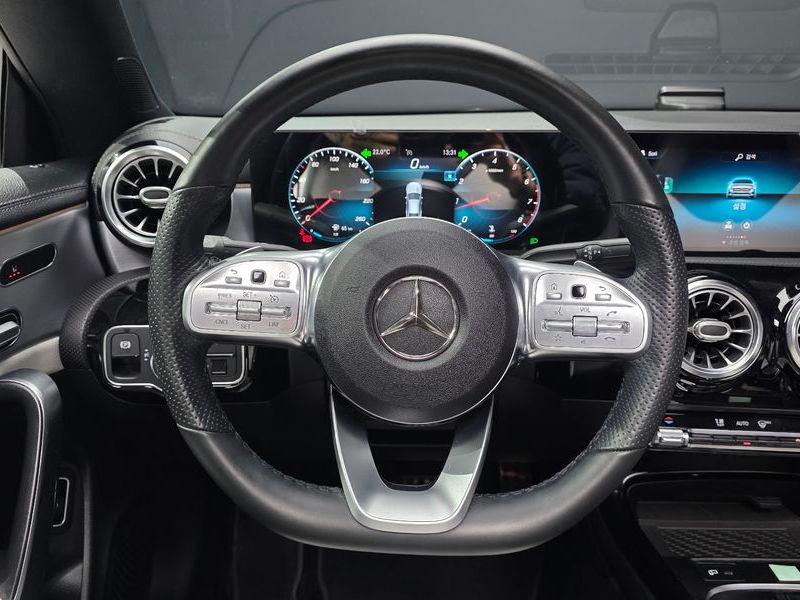 2021 Mercedes-Benz A-Class CLA250 4MATIC photo 13