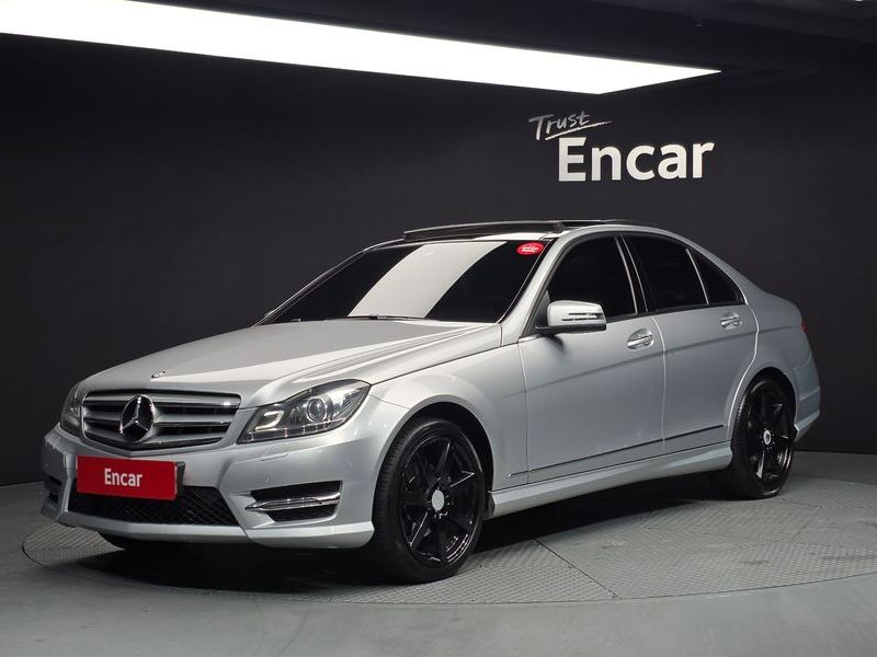 2013 Mercedes-Benz C-Class C200 CGI Avantgarde Style Package photo 1