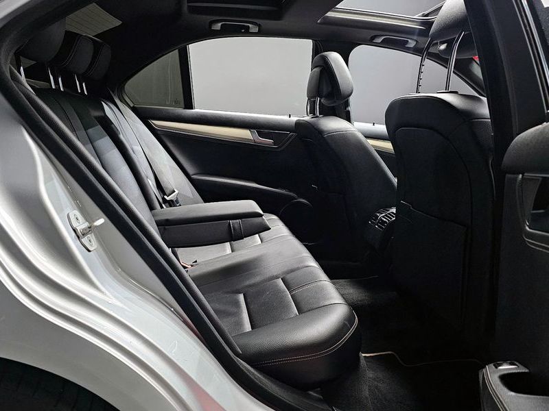 2013 Mercedes-Benz C-Class C200 CGI Avantgarde Style Package photo 12