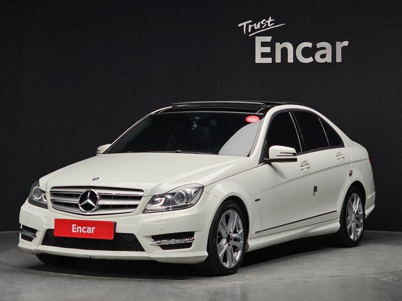 2012 Mercedes-Benz C-Class C200 CGI AVANTGARDE photo 1