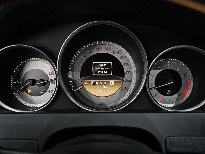 2012 Mercedes-Benz C-Class C200 CGI AVANTGARDE photo 8