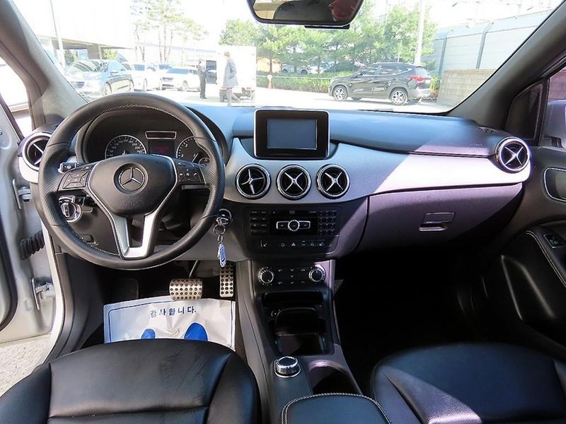 2013 Mercedes-Benz B-Class B200 CDI Blue efficiency Sport pack photo 7