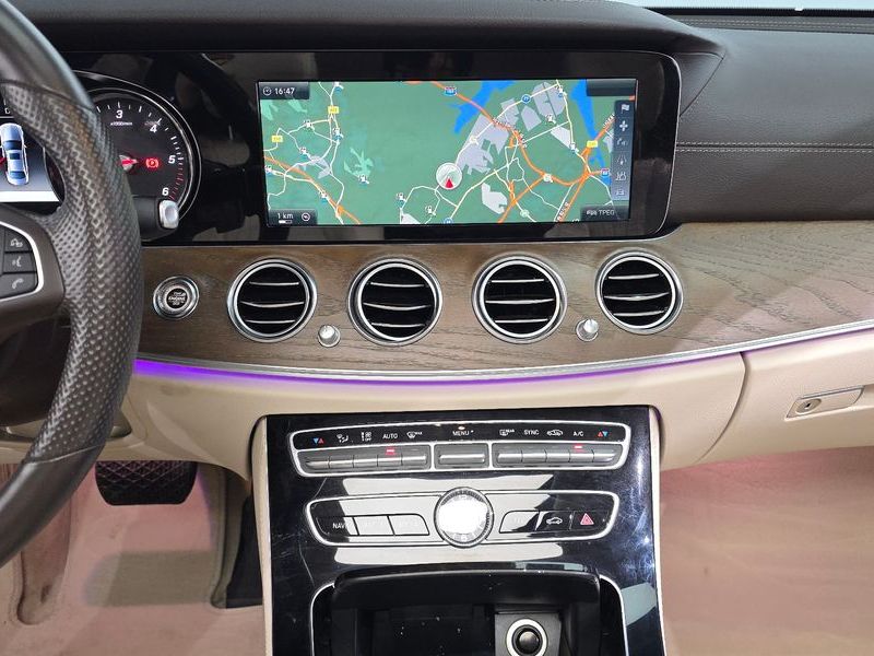 2017 Mercedes-Benz E-Class E220d Exclusive photo 19