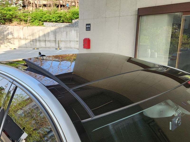 2012 Mercedes-Benz E-Class E300 Elegance photo 14