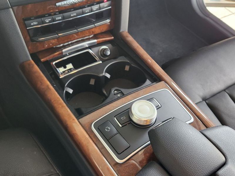 2012 Mercedes-Benz E-Class E300 Elegance photo 18