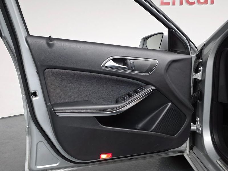 2014 Mercedes-Benz A-Class A200 CDI Style photo 24