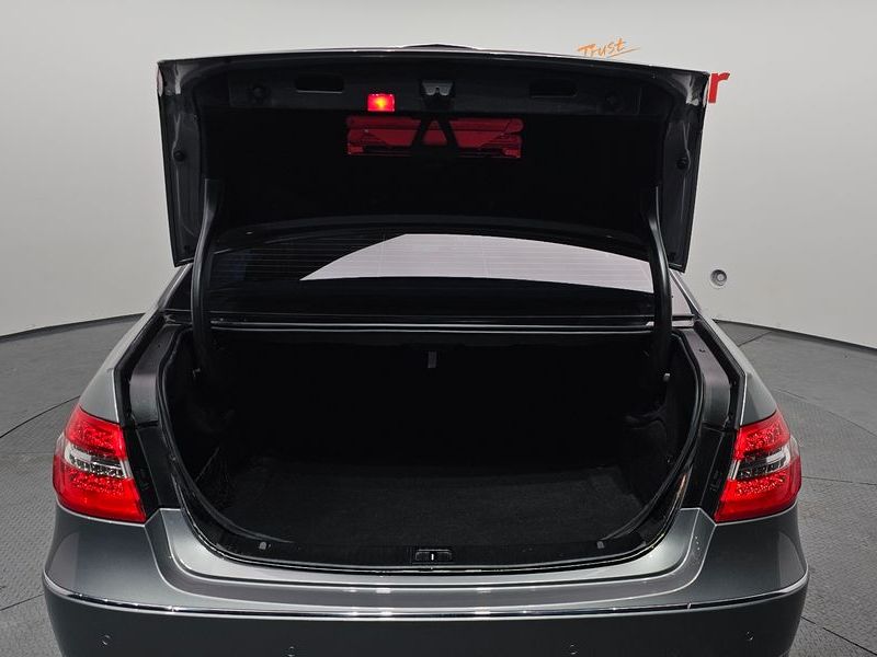 2013 Mercedes-Benz E-Class E220 CDI Avantgarde photo 20