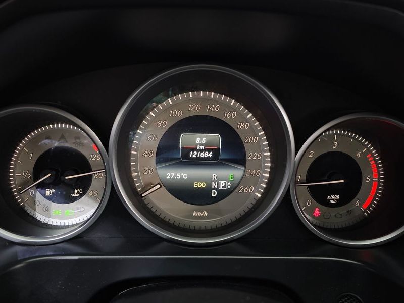 2016 Mercedes-Benz E-Class E220 CDI Avantgarde photo 8