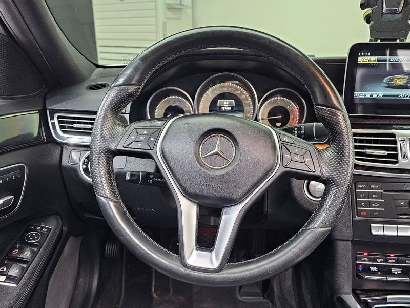 2016 Mercedes-Benz E-Class E220 CDI Avantgarde photo 13