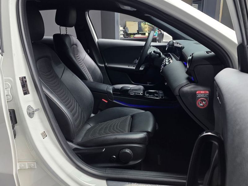 2020 Mercedes-Benz A-Class A250 4MATIC Sedan photo 11
