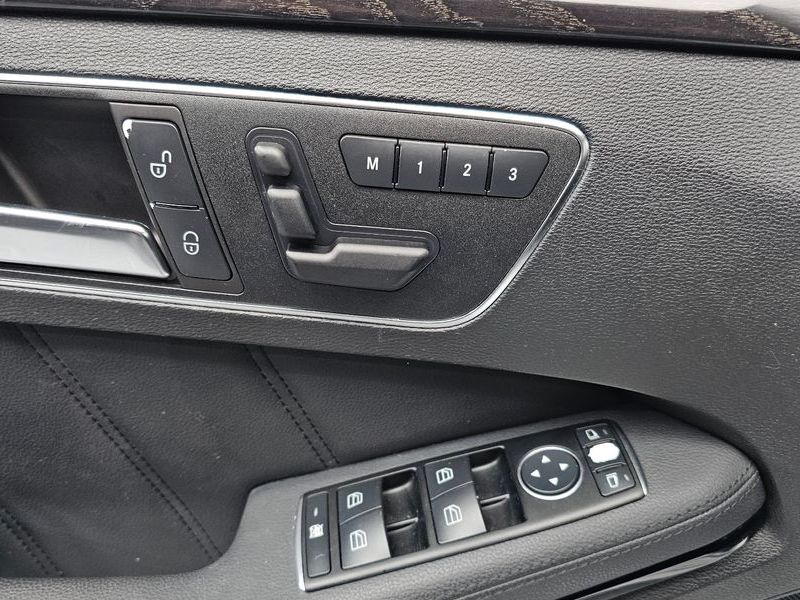 2013 Mercedes-Benz E-Class E300 Avantgarde Sports Package photo 13